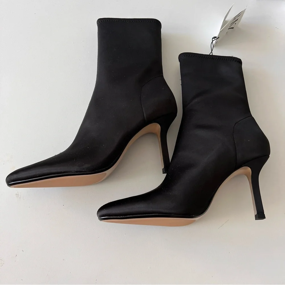 Zara Black Heel Ankle Boots - Picture 3 of 6